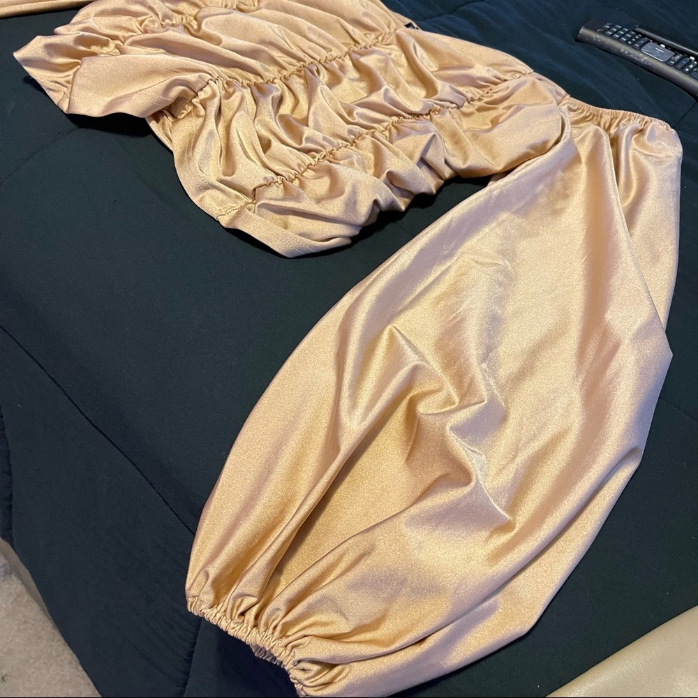 Plus Size Ruched Gold Top - Picture 5 of 5